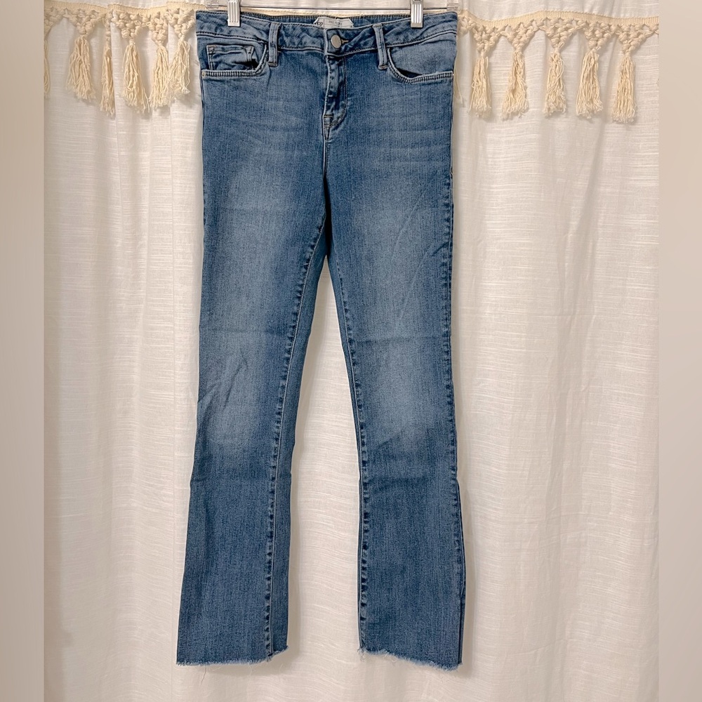 Free People straight leg ankle crop jeans size 27